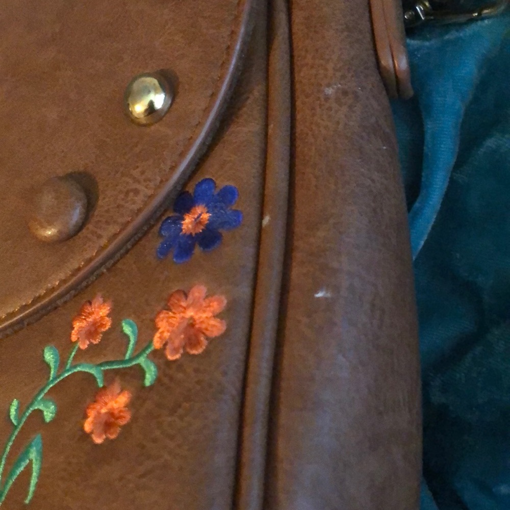 🇺🇸❤️Sale❤️🇺🇸. Flower embroidery purse - Picture 3 of 6